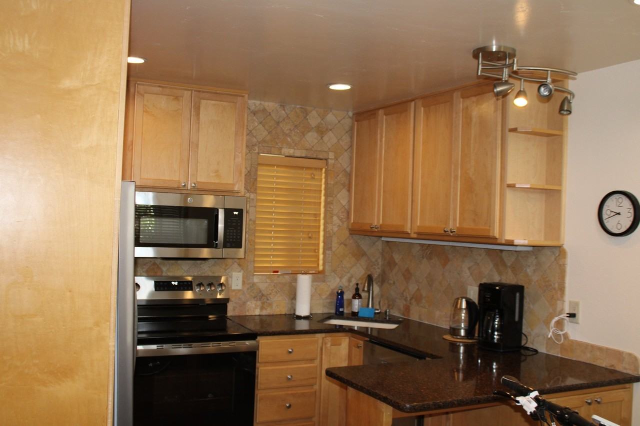 2459 Indian Springs Condo Dr #102 - Photo 7 of 12