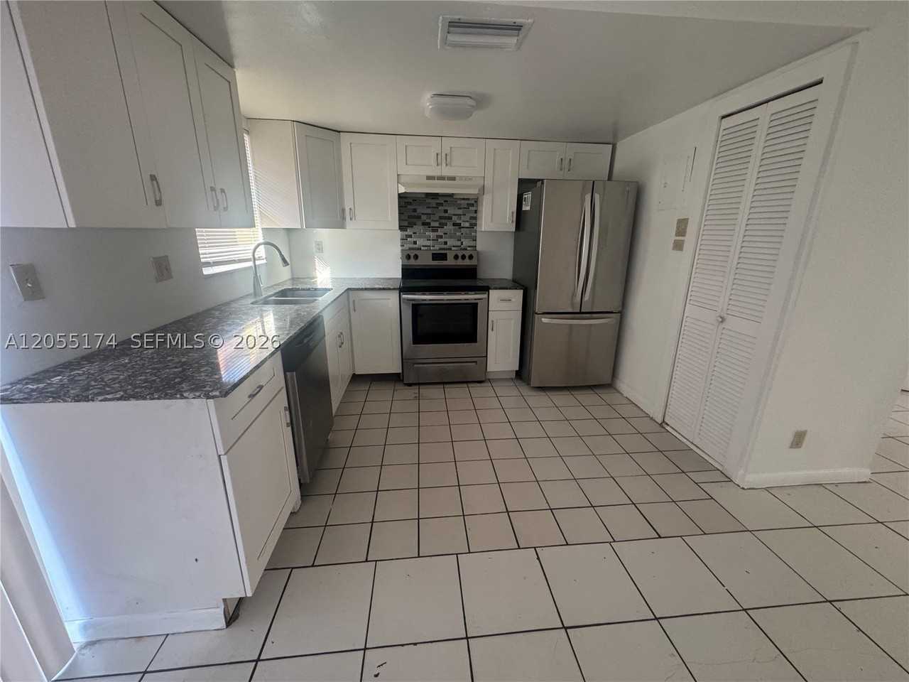 2606 Nw 52nd Ave #D15 - Photo 2 of 10