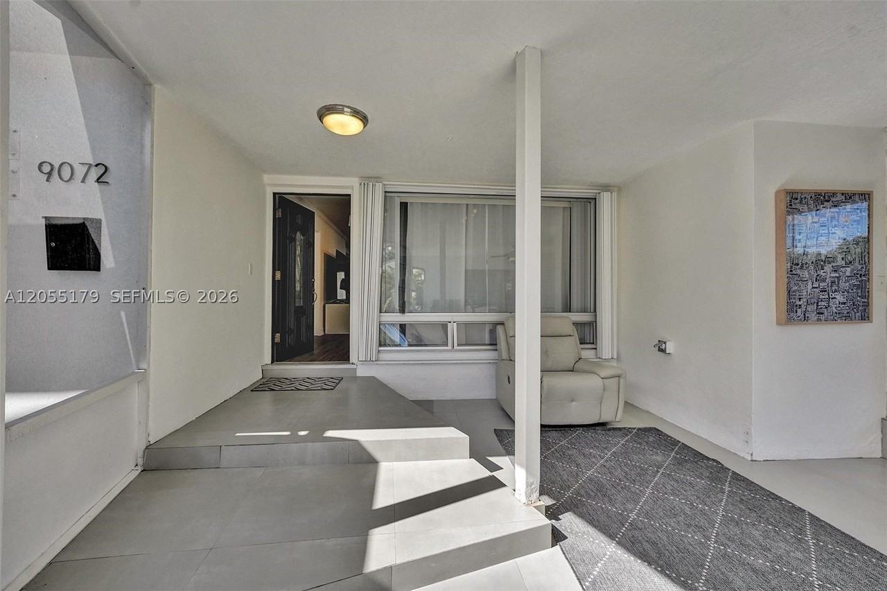 9072 Froude Ave - Photo 6 of 45