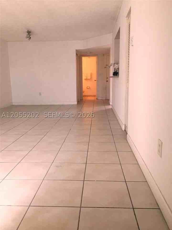 4860 Nw 97th Pl #276 - Photo 7 of 20