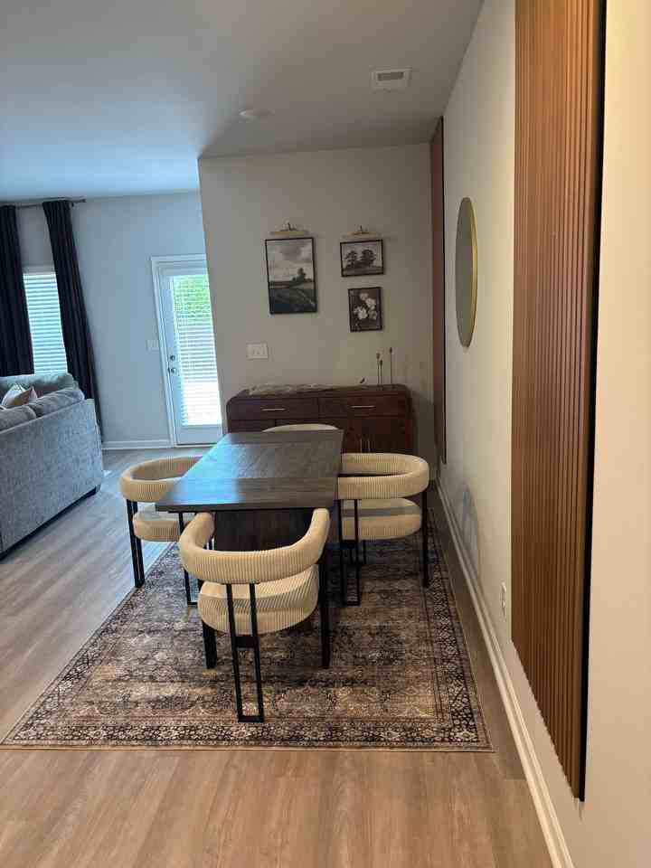7015 Old Bridge Ln - Photo 2 of 16
