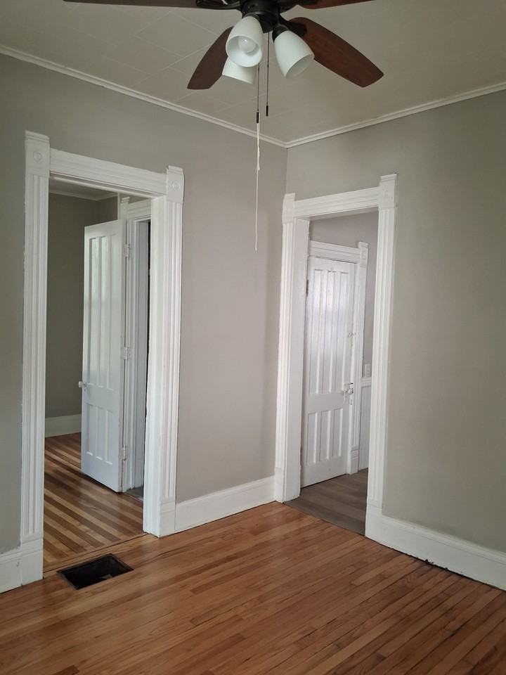 509 Park Ave #1 - Photo 6 of 14
