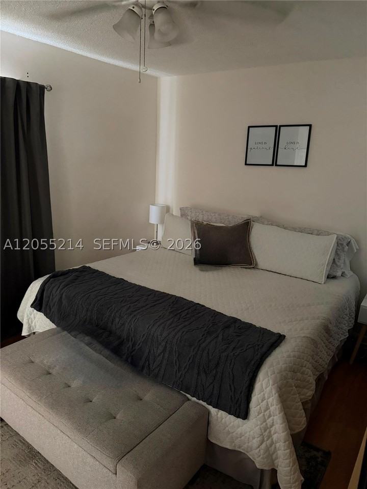5328 Ne 6th Ave #F13 - Photo 7 of 14