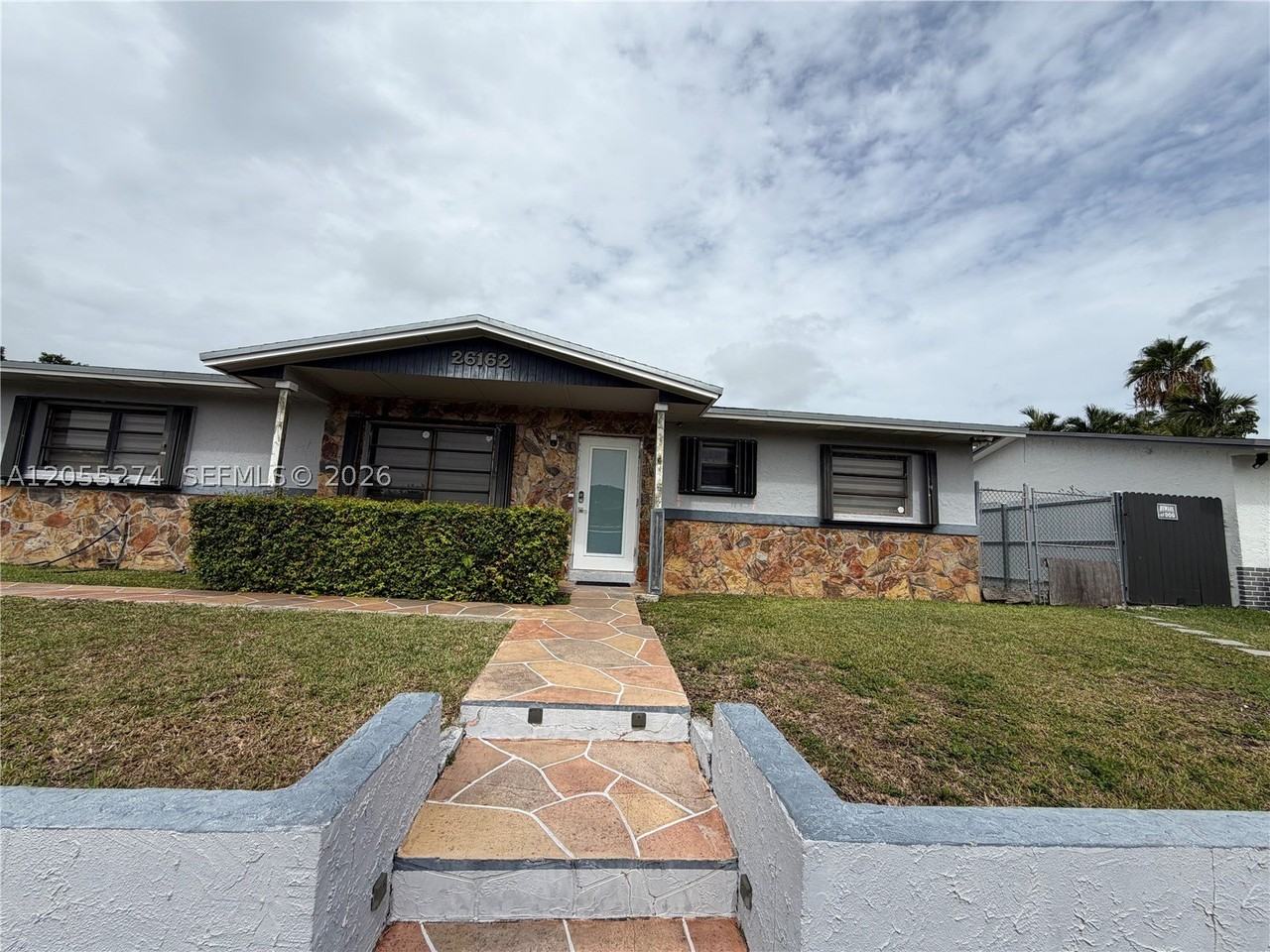 26162 Sw 123rd Pl #REAR - Photo 2 of 8