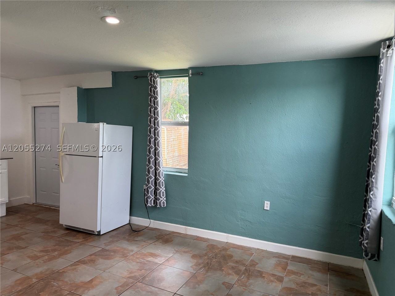 26162 Sw 123rd Pl #REAR - Photo 5 of 8