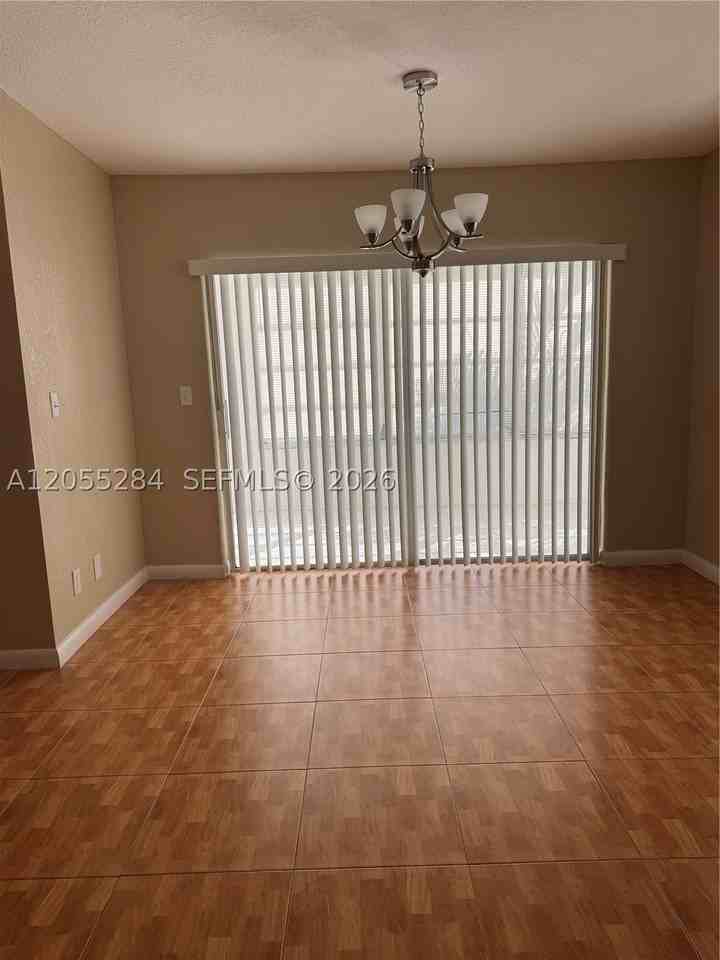 4046 Nw 19th St #206 - Photo 3 of 18