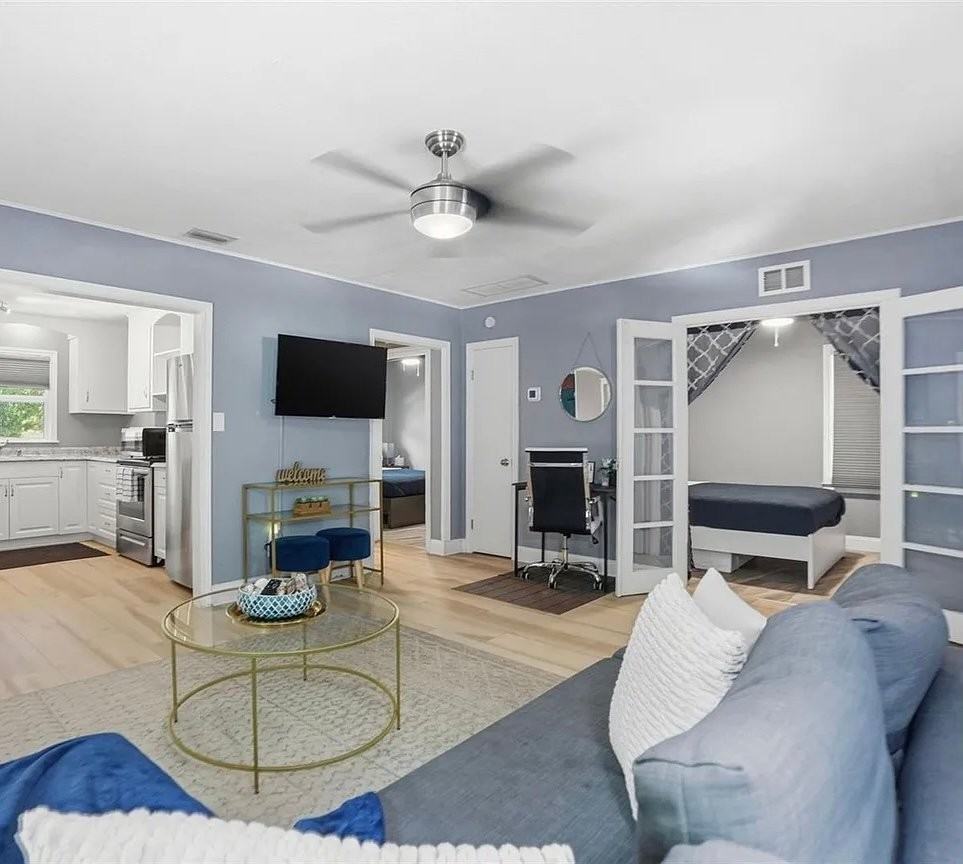 527 Wildwood Way - Photo 2 of 8