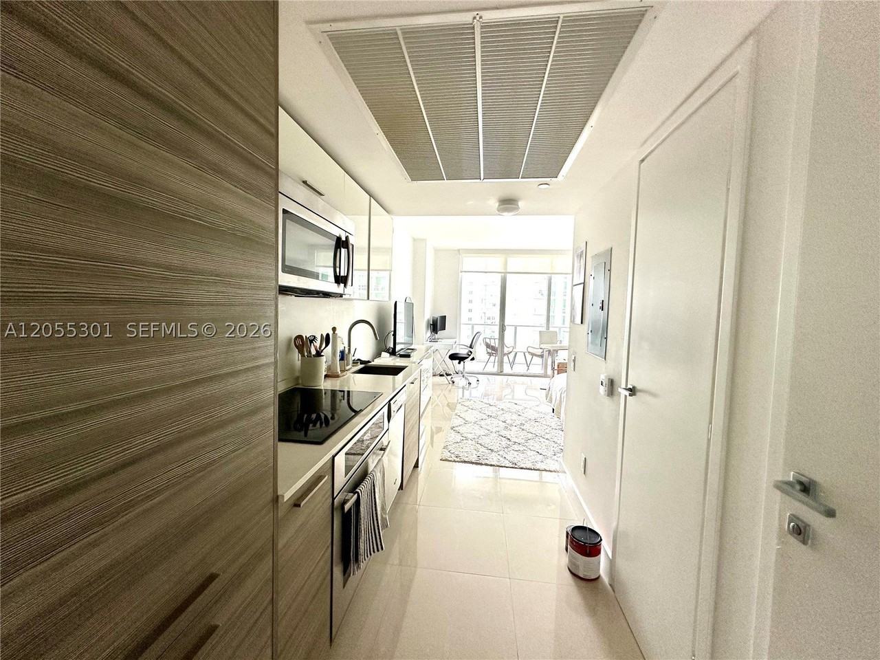 1300 Brickell Bay Dr #1205 - Photo 4 of 5