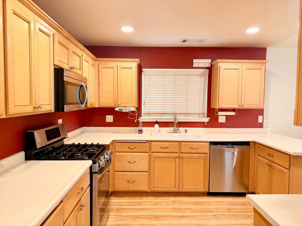 1822 Heller Ln - Photo 6 of 10