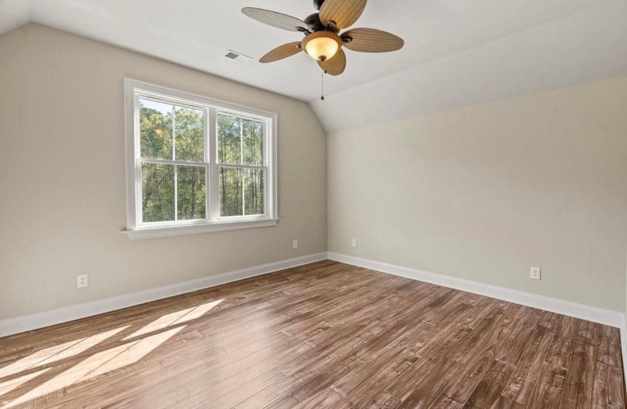 131 John T Ct - Photo 5 of 17