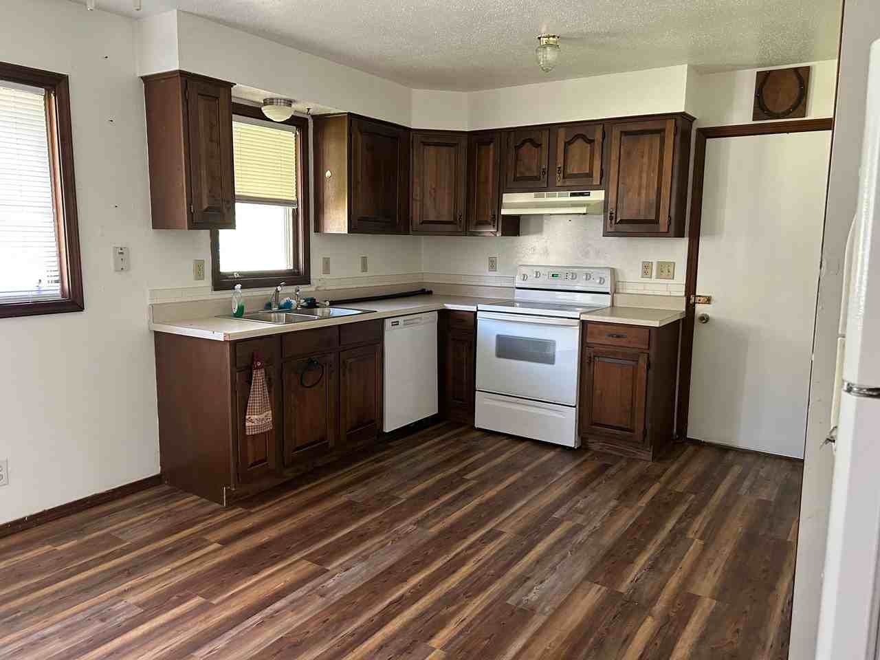 3116 Lakeview Rd #B - Photo 5 of 15