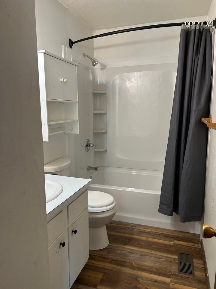 3116 Lakeview Rd #B - Photo 7 of 15