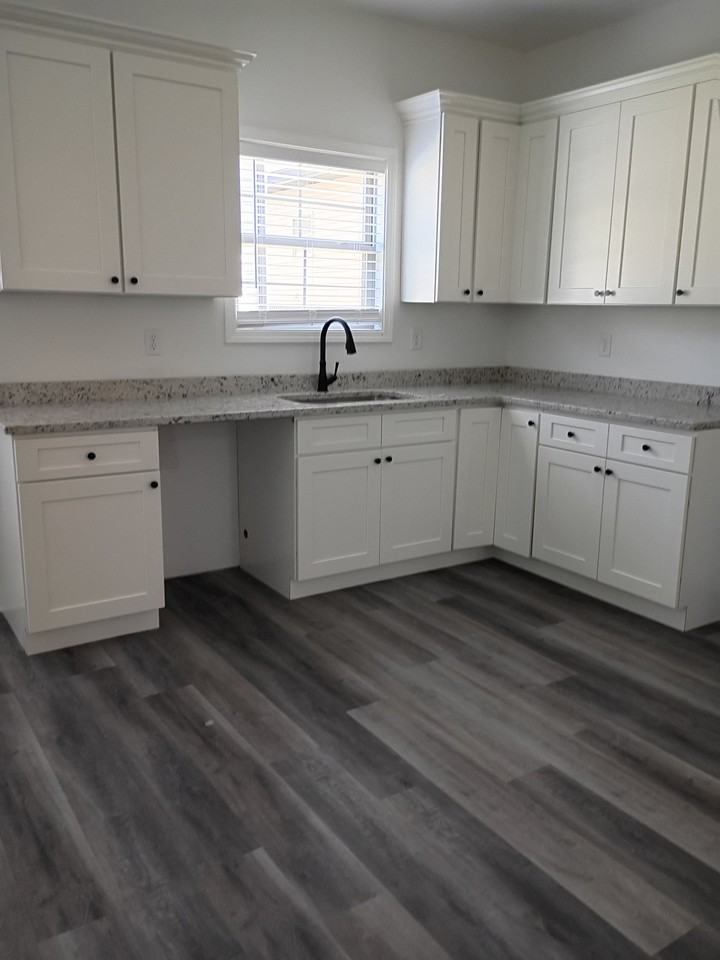 844 Ridgewood Dr #5 - Photo 2 of 12