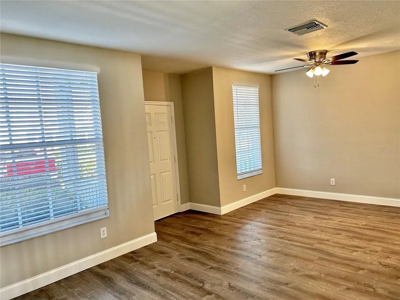 3420 Broken Bow Dr - Photo 5 of 15