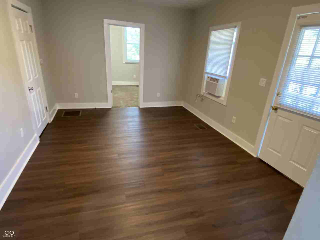 678 S 13th St - Photo 2 of 9