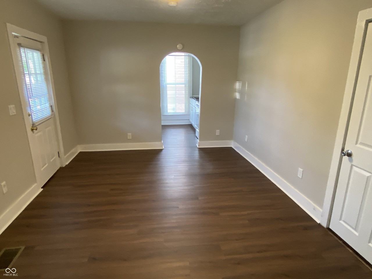 678 S 13th St - Photo 3 of 9
