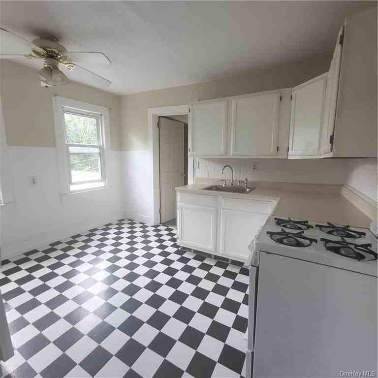 123 Old Turnpike Rd #2B - Photo 2 of 11
