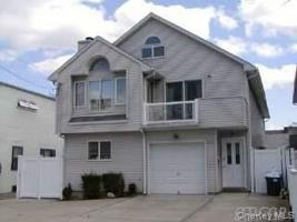 featured image of 558 Lincoln Blvd