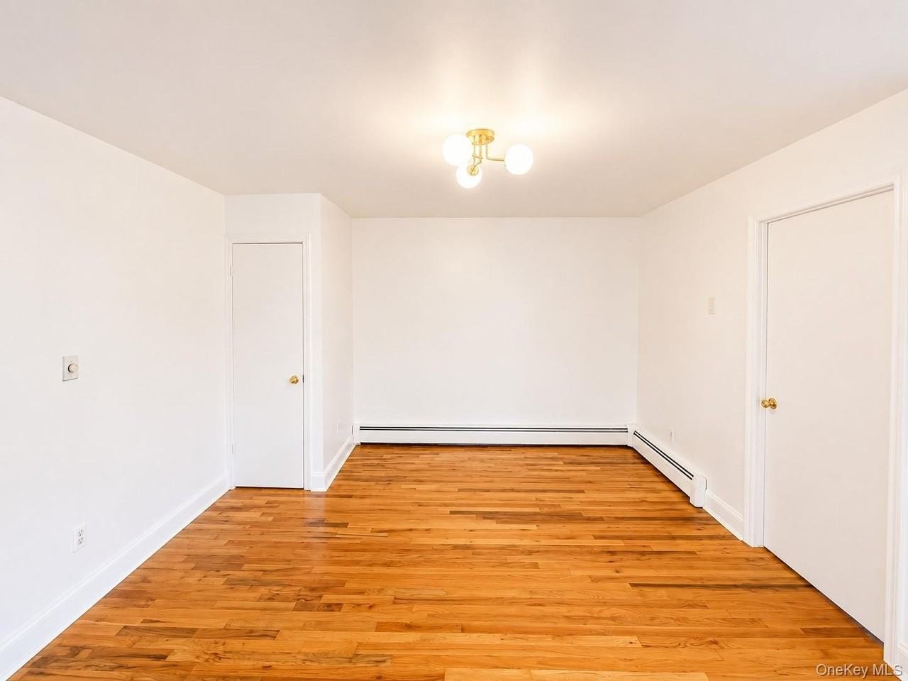 533 Soundview Ave #3rdFL - Photo 2 of 12