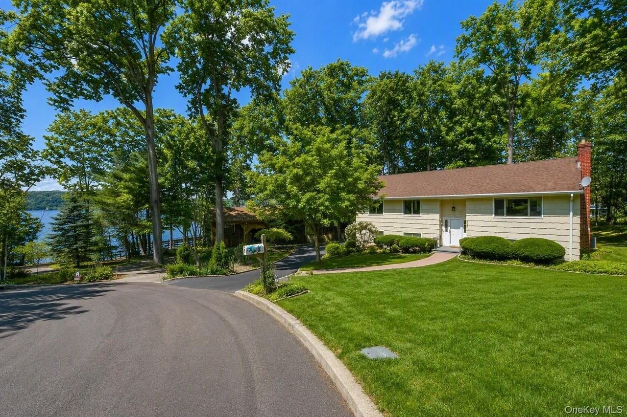 6 Scarborough Cir - Photo 2 of 32