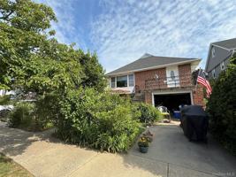 featured image of 731 E Walnut St #2ndFL