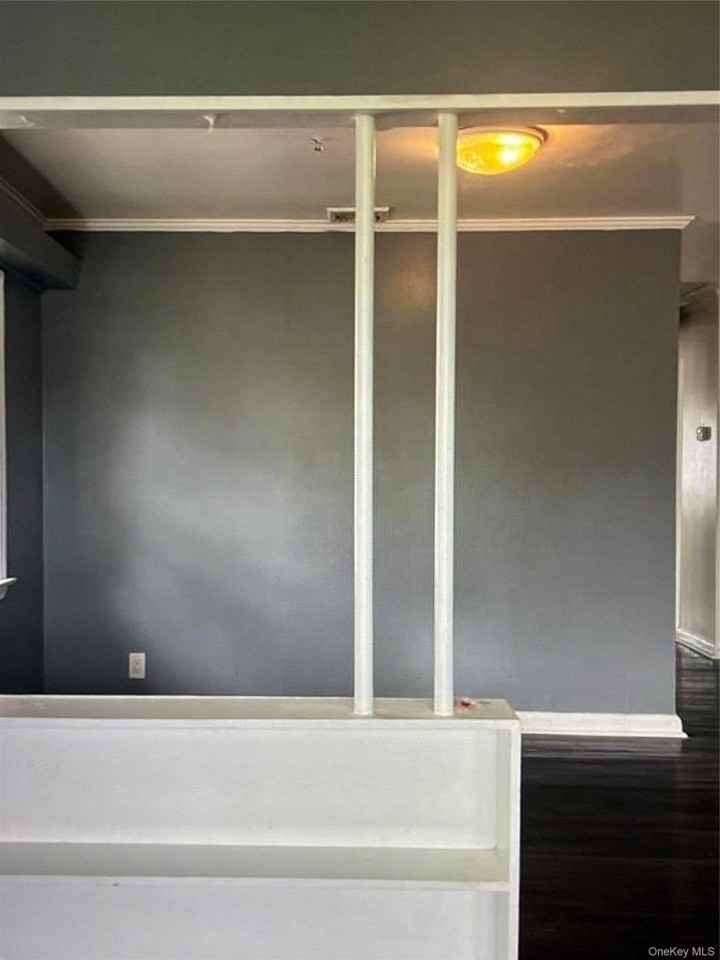 731 E Walnut St #2ndFL - Photo 7 of 15