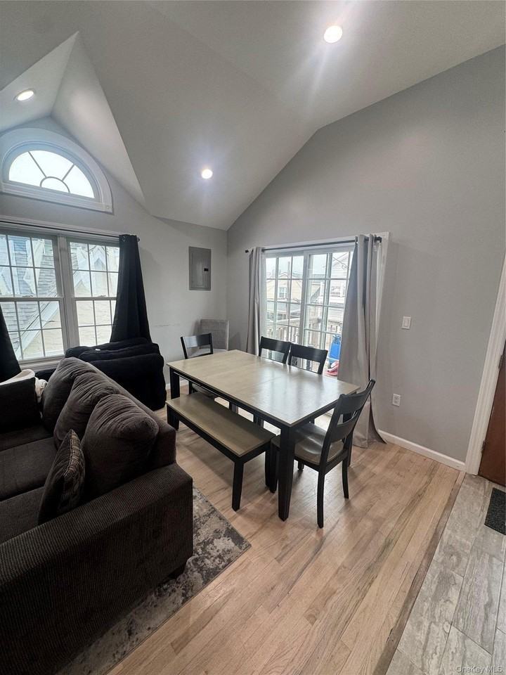 68 Brookline Ave - Photo 3 of 15