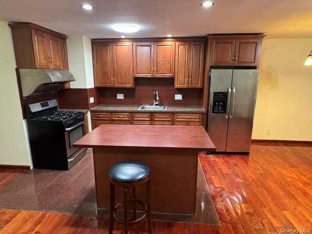 2417 78th St - Photo 2 of 14