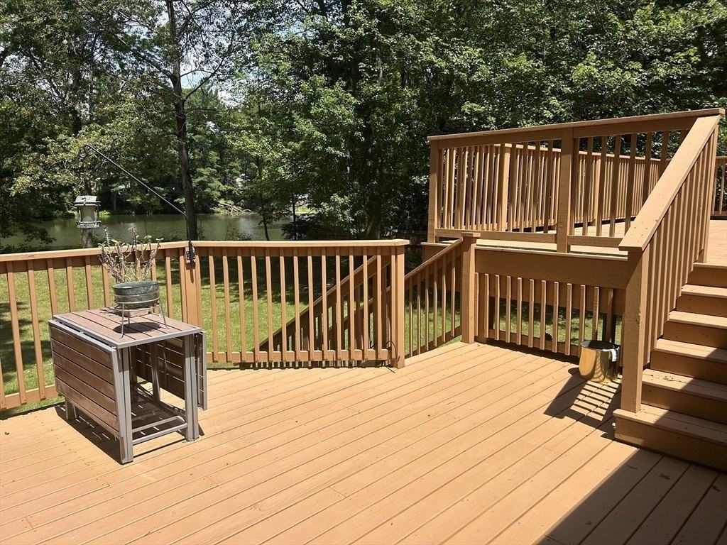 20 Breeze Dr - Photo 7 of 25