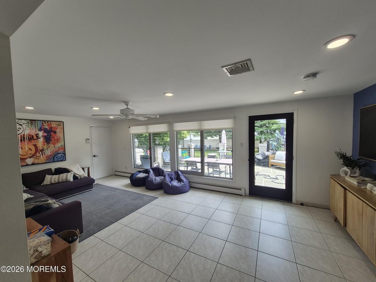 4 Judith Ct - Photo 3 of 14
