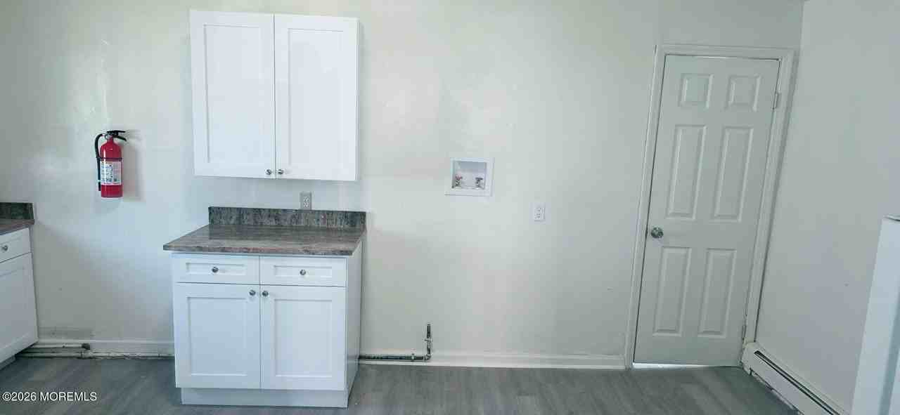 404 Fisher Ave - Photo 3 of 13