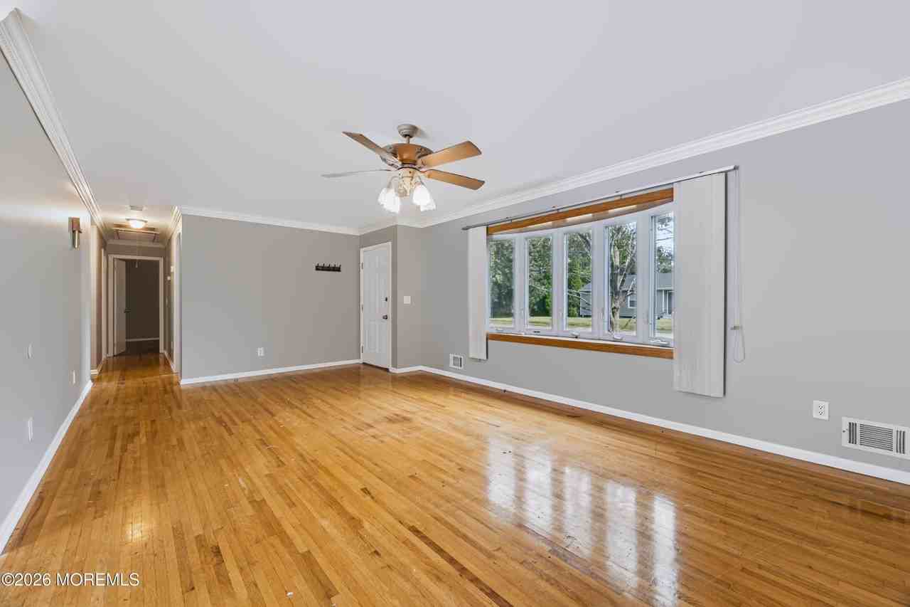 1317 3rd Ave - Photo 7 of 19