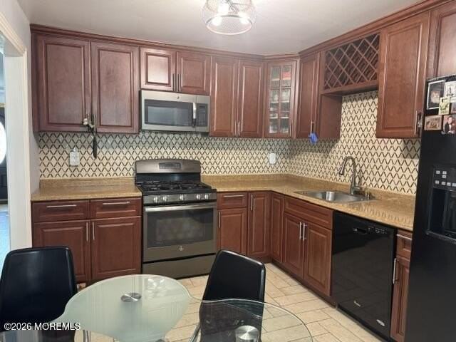 58 Thorne Ln - Photo 7 of 20