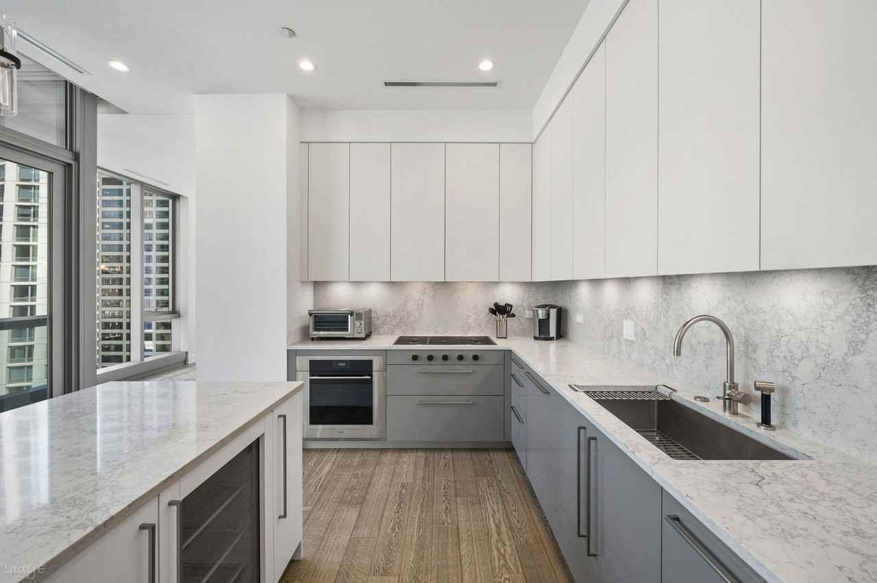 403 N Wabash Ave #11C - Photo 4 of 21