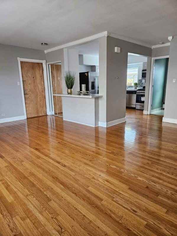 7526 N Ridge Blvd #3W - Photo 2 of 11