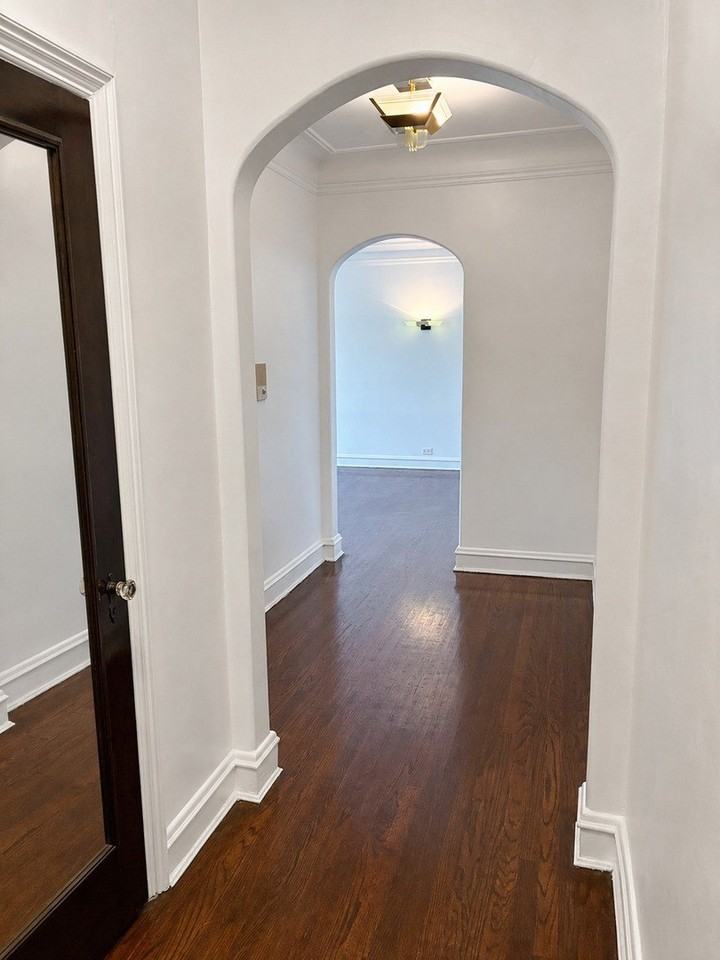 7348 N Ridge Blvd #13B - Photo 4 of 27