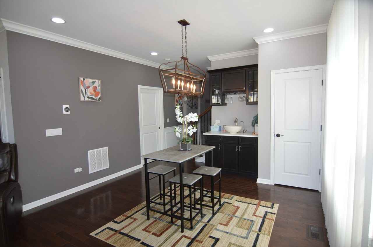 124 Roman Ln - Photo 4 of 22