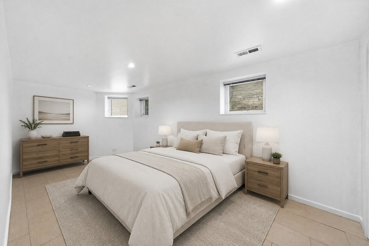 1225 W Newport Ave #G - Photo 4 of 16