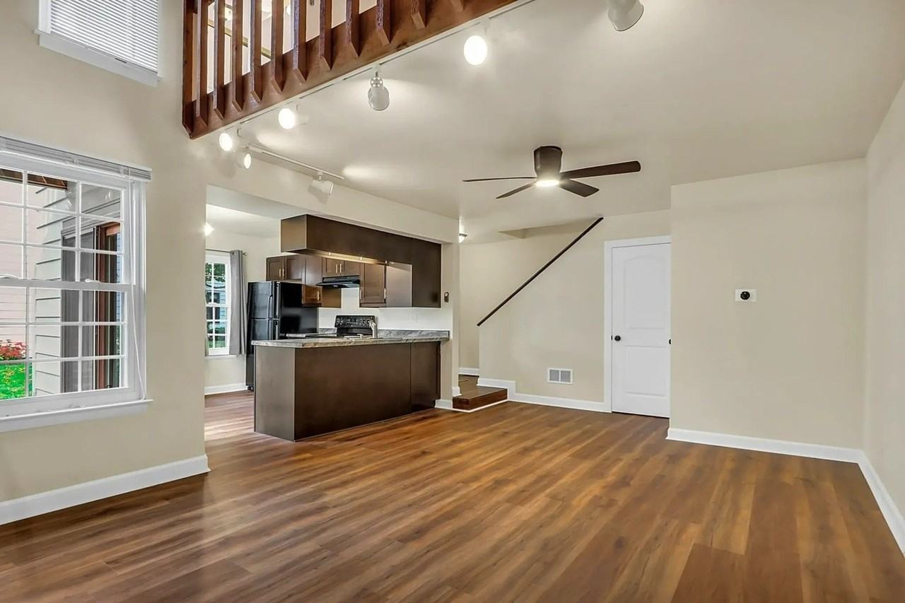 719 Wakefield Rd - Photo 3 of 20