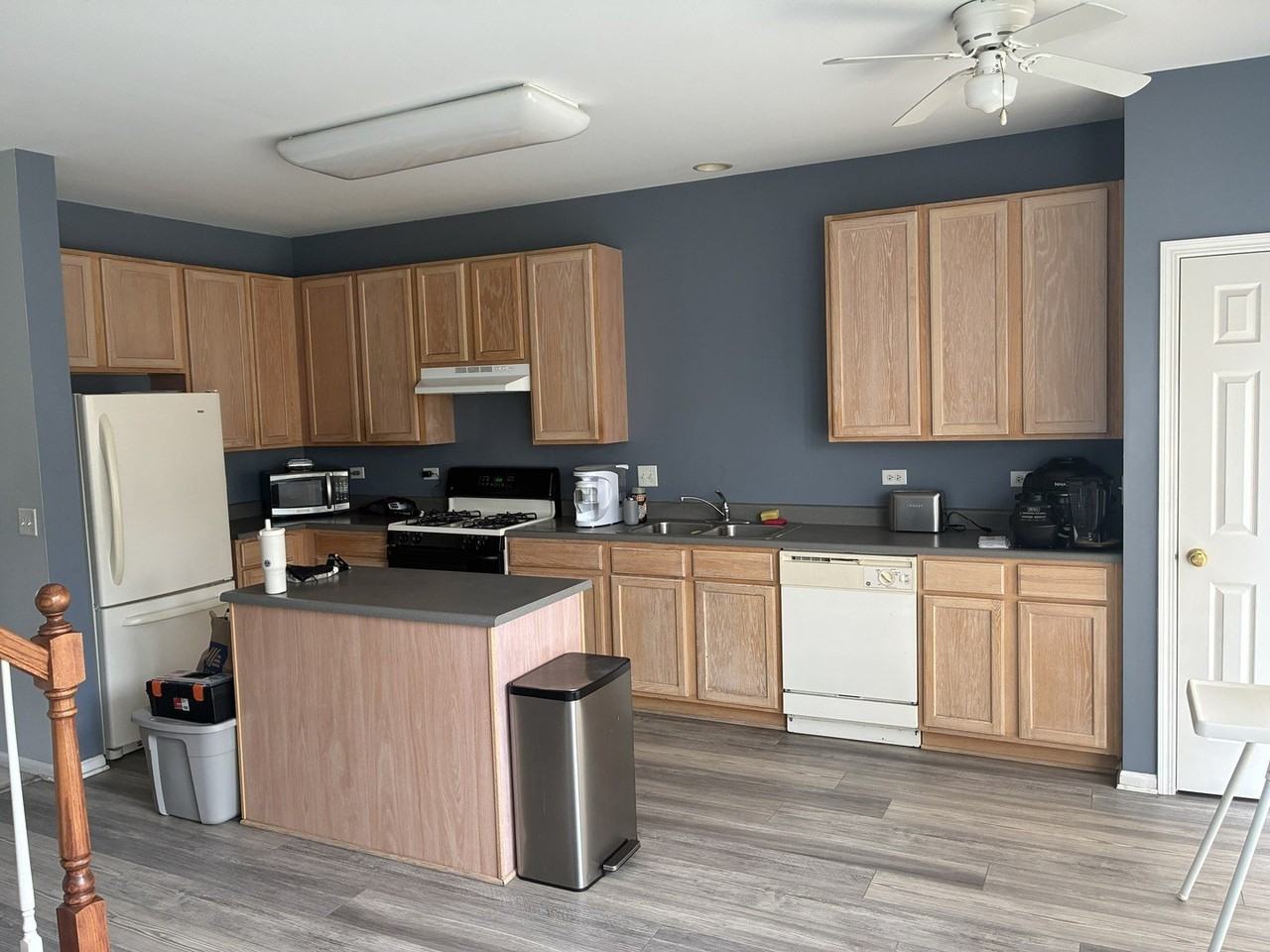 782 Thornbury Ct - Photo 4 of 11