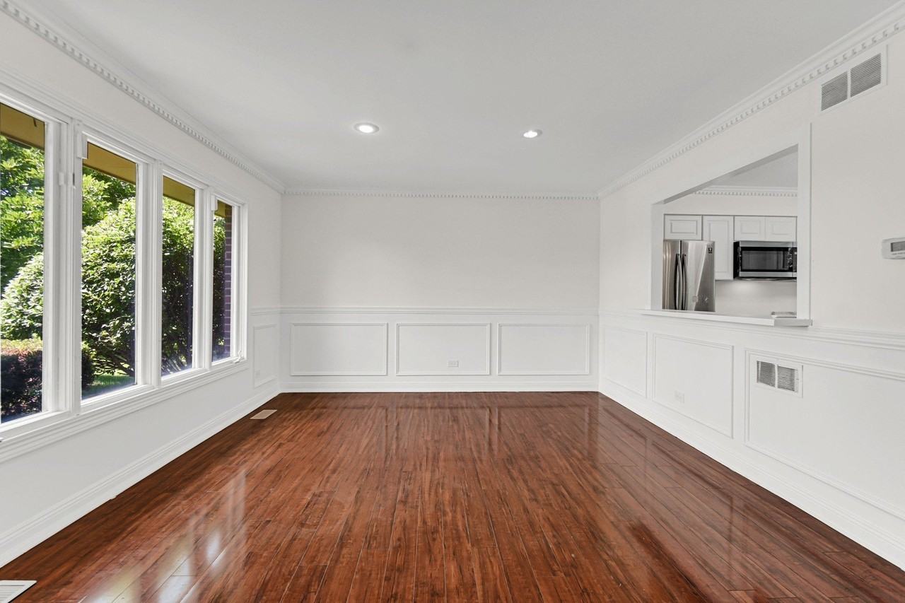 3252 87th St - Photo 2 of 26