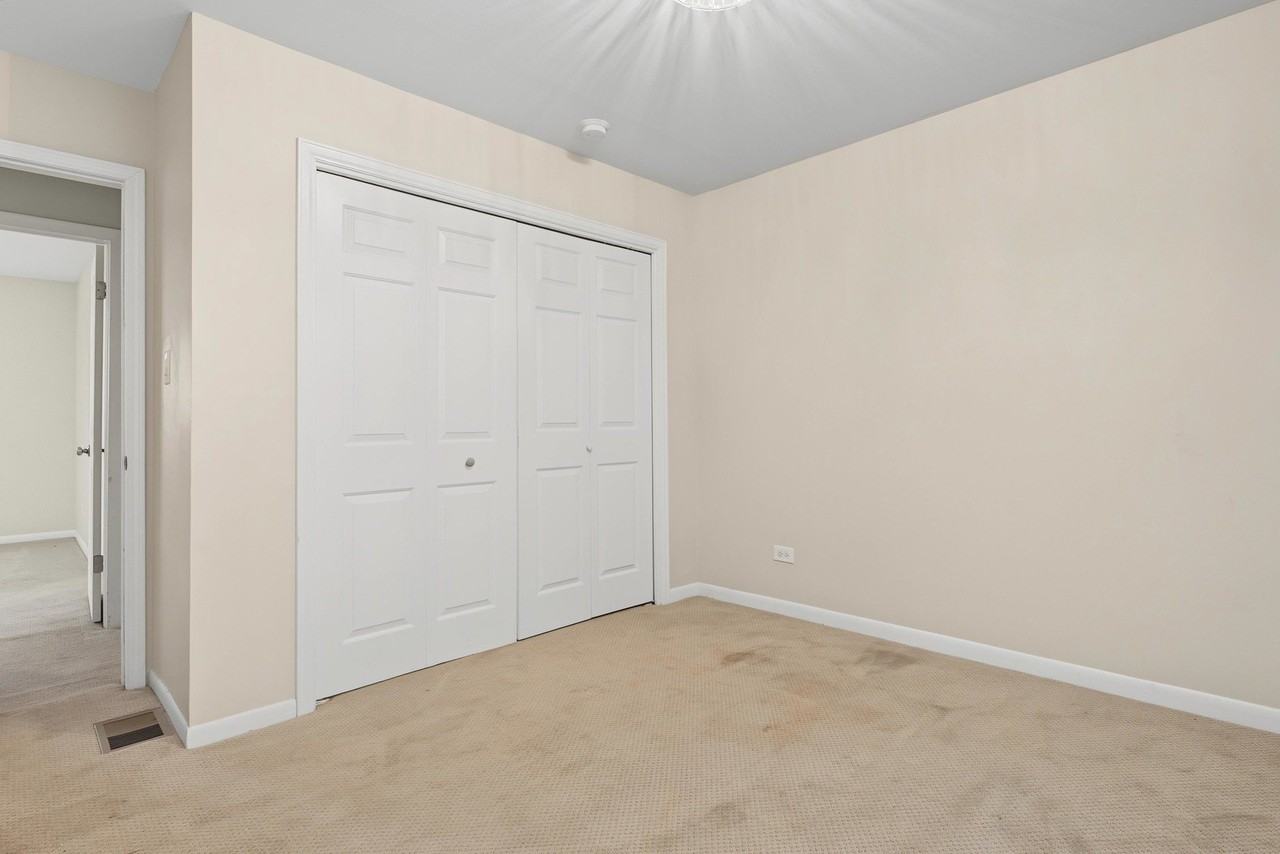 2826 186th St - Photo 6 of 14