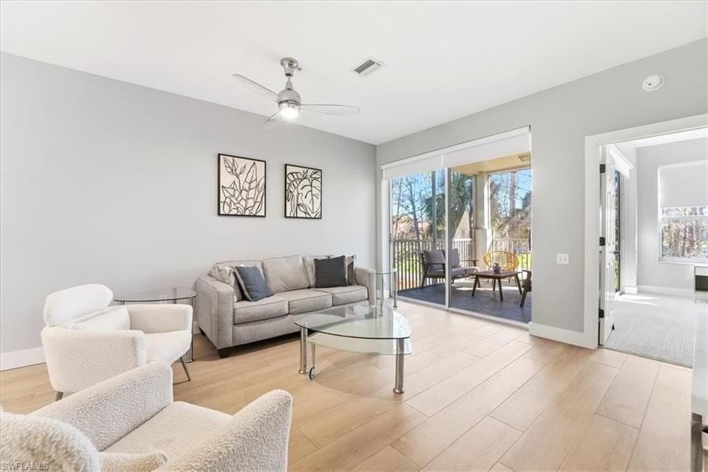 8259 Parkstone Pl #202 - Photo 4 of 32