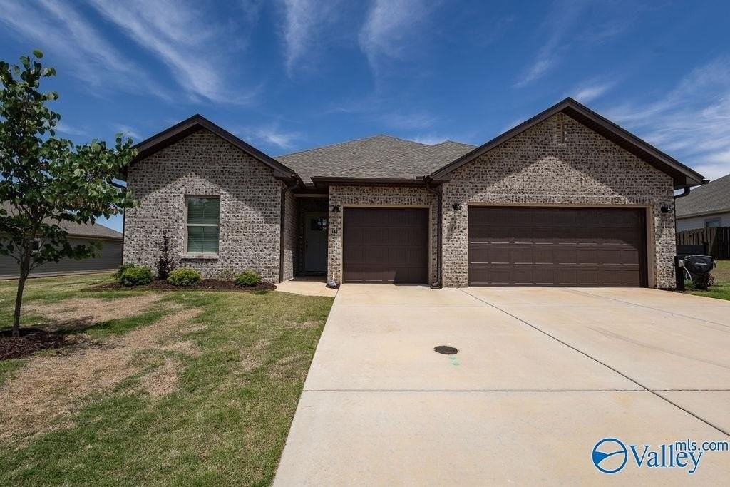 143 Sager Cir - Photo 2 of 35