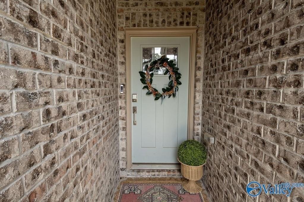 143 Sager Cir - Photo 5 of 35