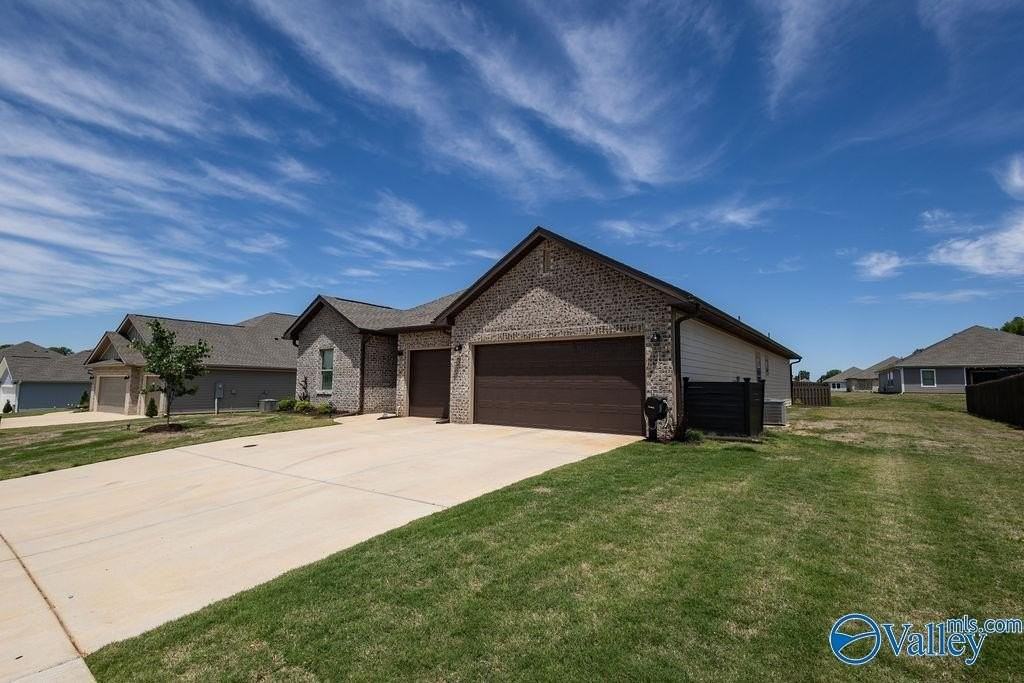 143 Sager Cir - Photo 6 of 35