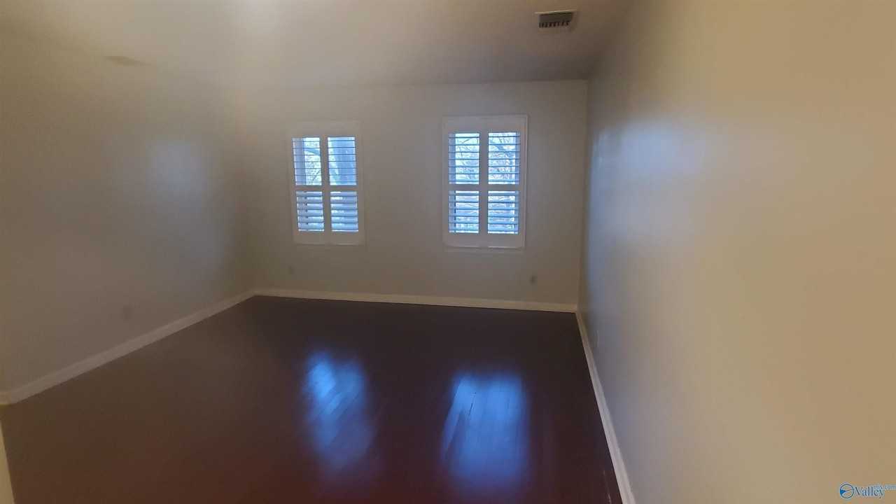 2090 Greenwood Pl Sw - Photo 6 of 9