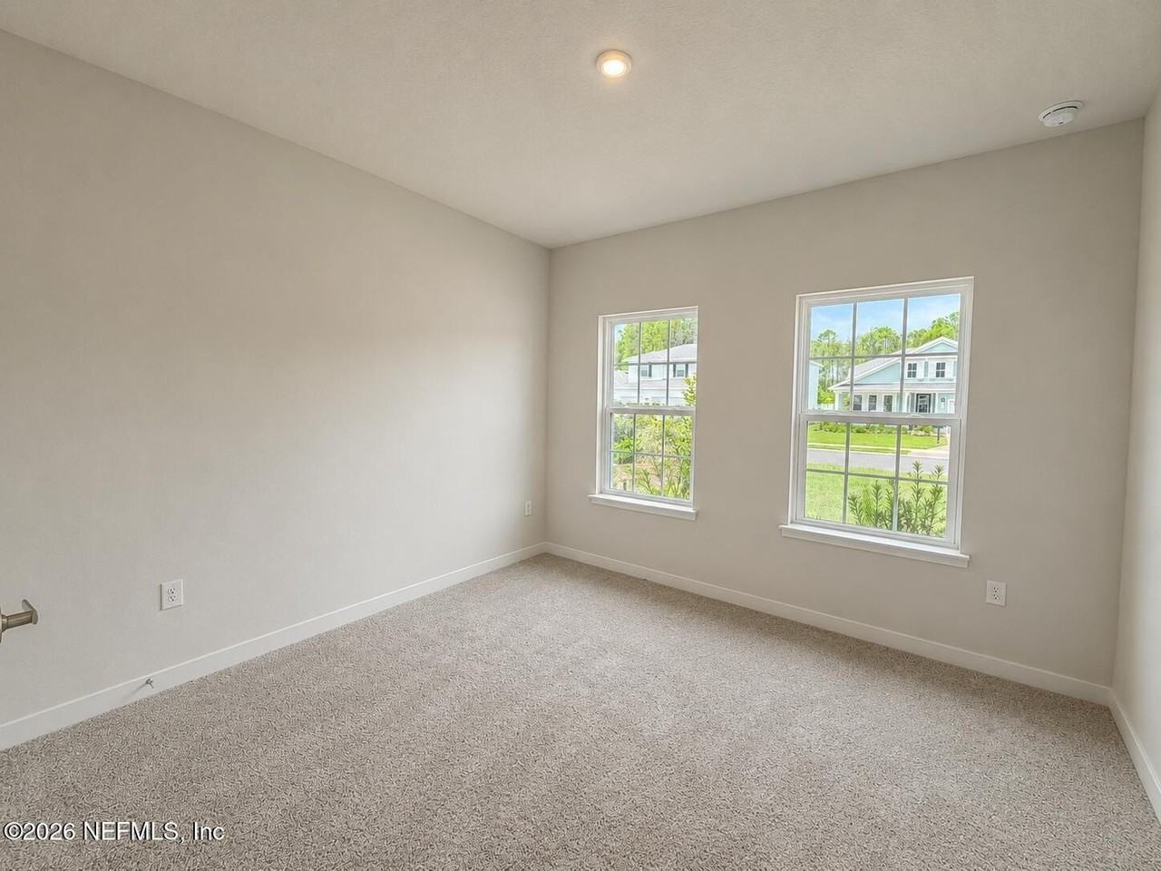 484 Foal Ridge Dr - Photo 2 of 15