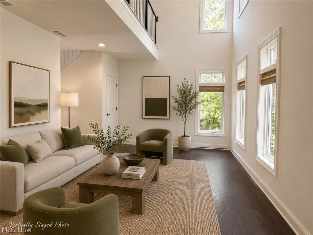 1361 Slate Ct - Photo 2 of 24