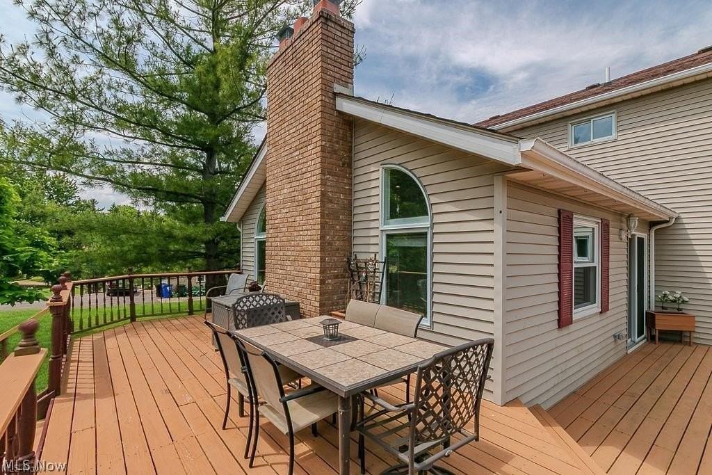 12433 Webster Rd - Photo 6 of 48